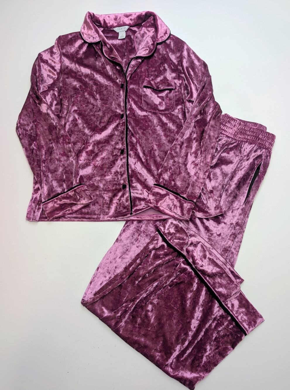 Sofia Vergara Women's Small 4 / 6 Velvety Purple & Black Trim Pajamas Sleep Set